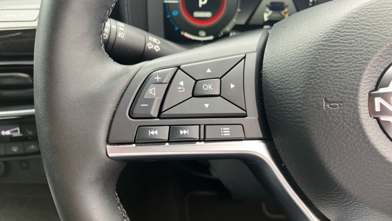 Nissan Juke 1.6 Hybrid Tekna 5dr Auto Hybrid Hatchback